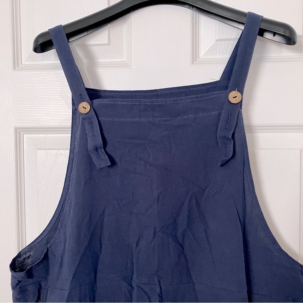 Cotton overalls with adjustable straps
